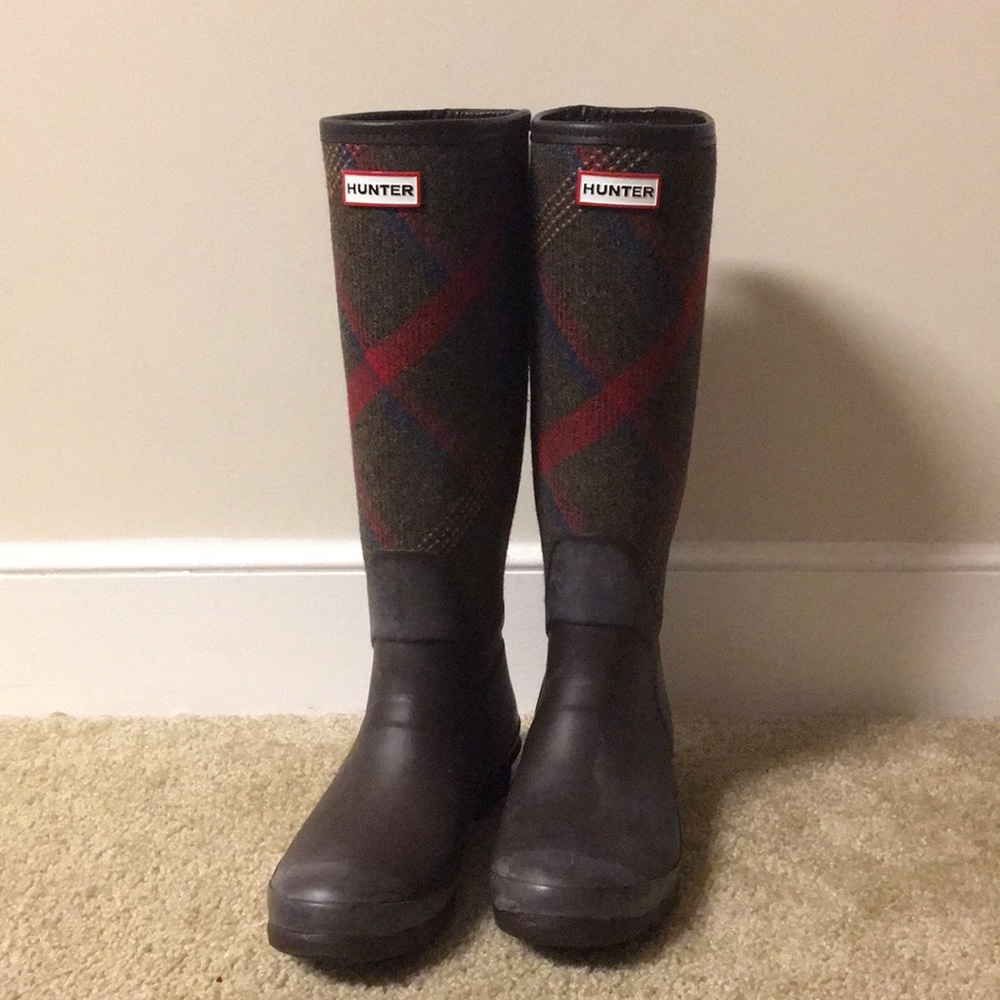 PRICE DROP: Authentic Hunter Rain Boots